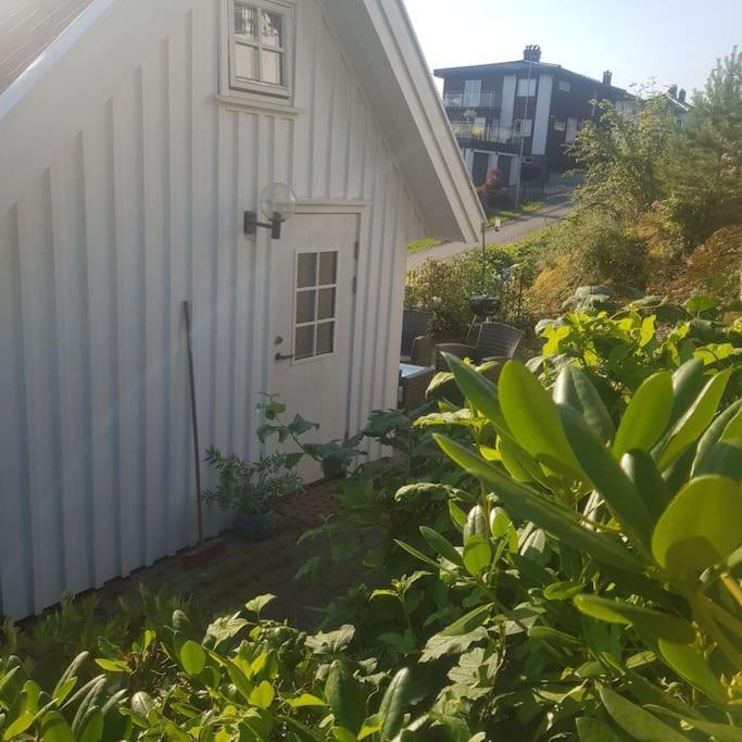 Ferienwohnung Lys Og Lettstelt Leilighet Med Utsikt Over Byen Sandefjord Exterior foto